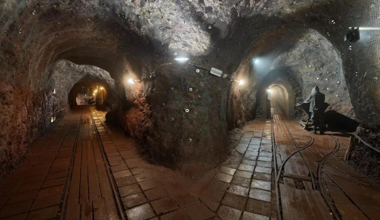 Srub Na Svahu Sjezdovky V Radvanicich Radvanice  Bagian luar foto
